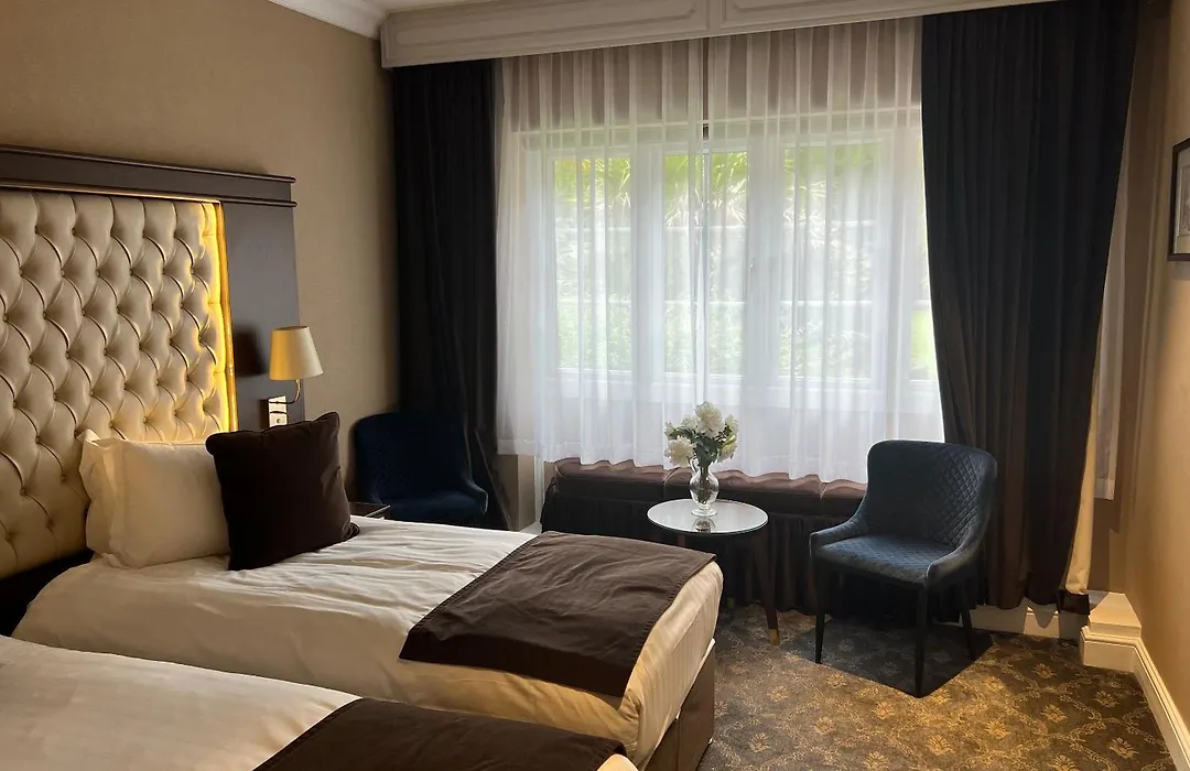 Warren House Hotel-1